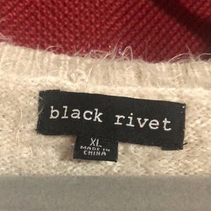Black Rivet Super Soft Llamas Kissing Sweater
